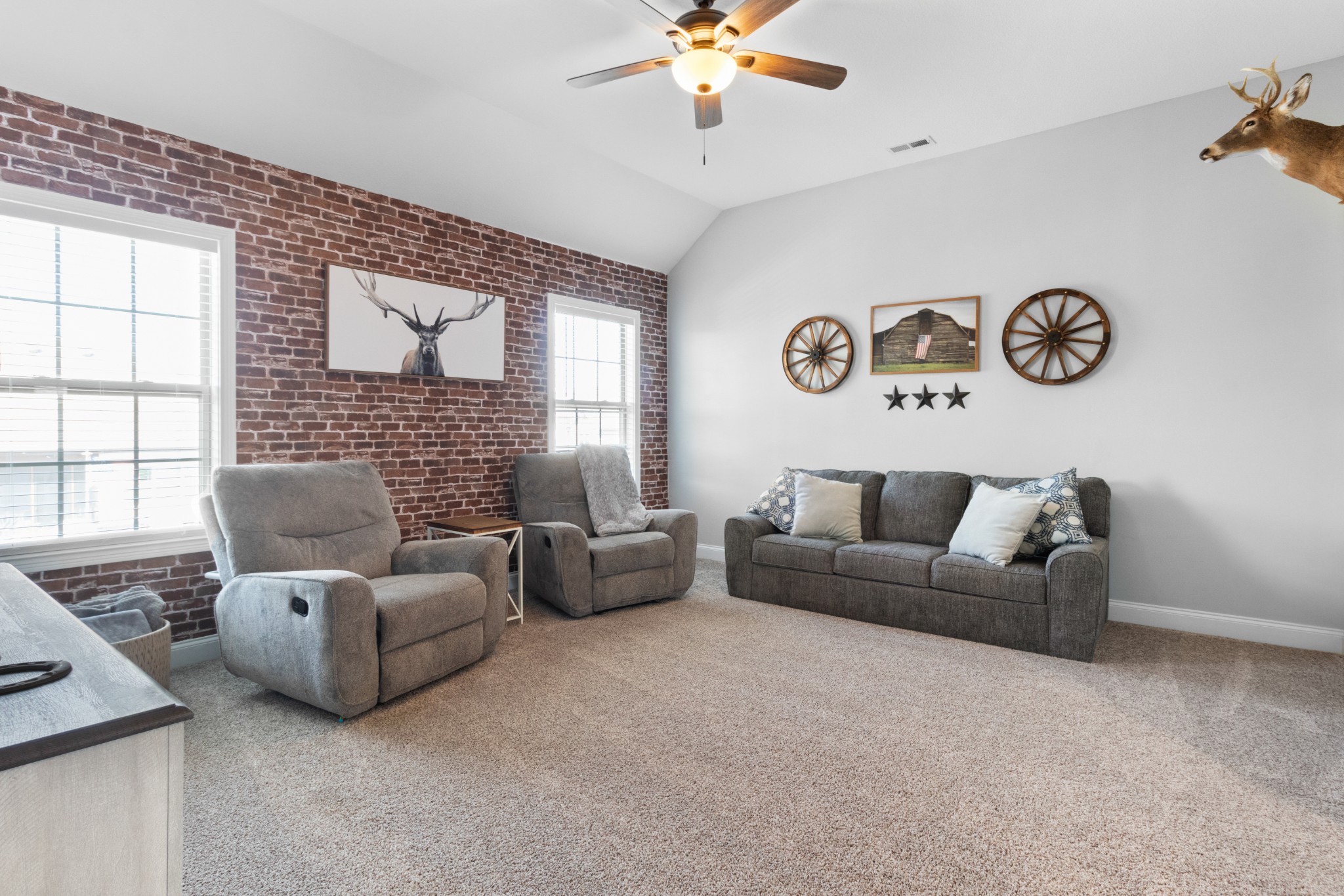 532 Bowden Drive Clarksville, TN 37043 - Photo 34 of 47 a living room with furniture and a window