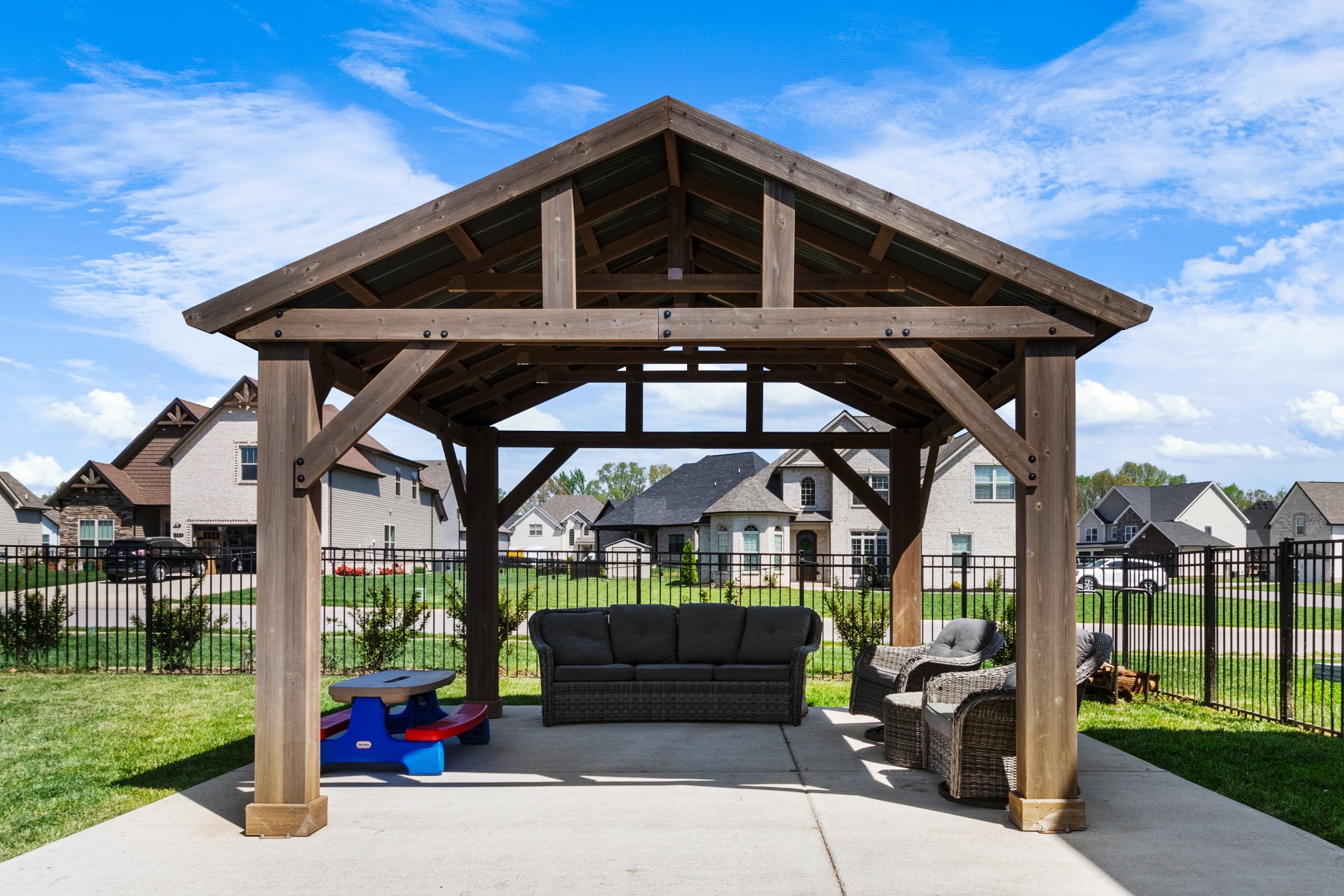 532 Bowden Drive Clarksville, TN 37043 - Photo 39 of 47 a front view of a house with a yard