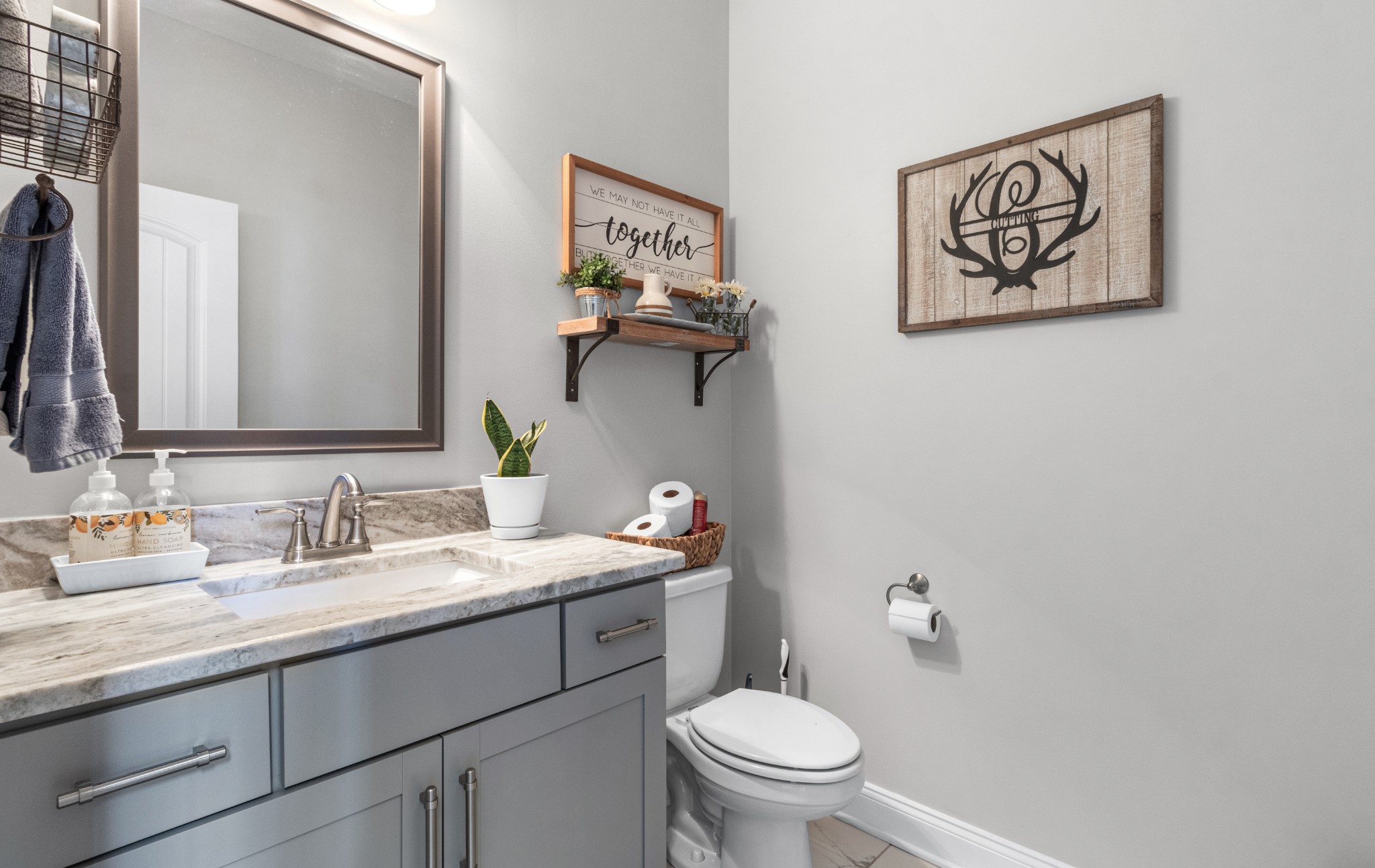 532 Bowden Drive Clarksville, TN 37043 - Photo 8 of 47 a bathroom with a granite countertop sink mirror and toilet