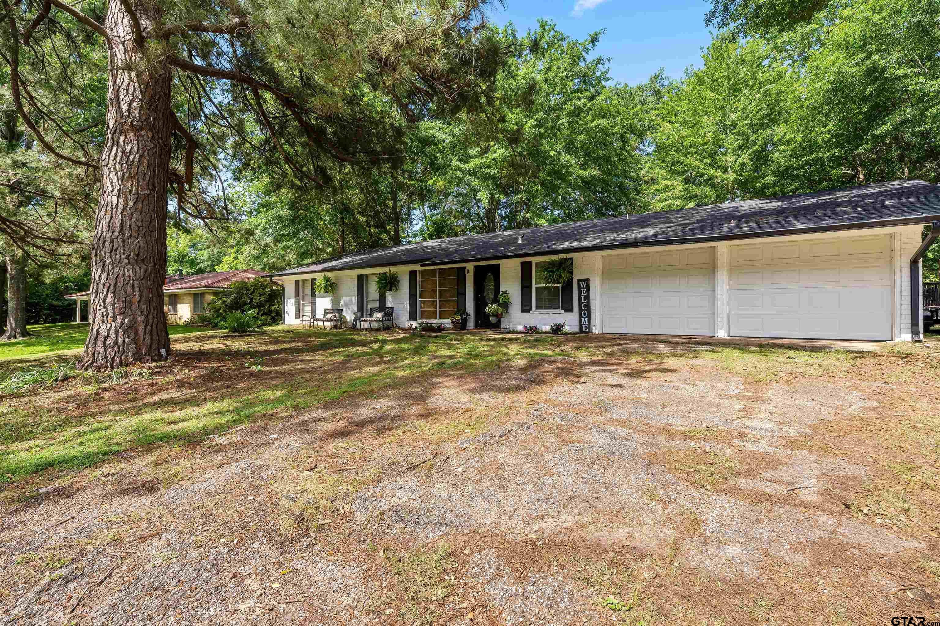 213 Mockingbird Lane Gilmer, TX 75645 - Photo 2 of 16