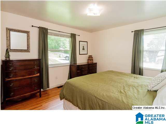 1520 Cresthill Road Birmingham, AL 35213 - Photo 18 of 42
