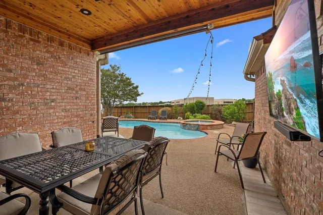 $7,500 | 9602 Windy Hollow Drive, Irving, TX 75063