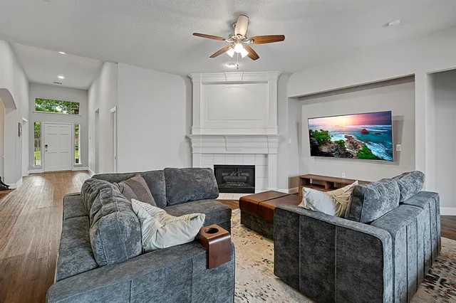 $7,500 | 9602 Windy Hollow Drive, Irving, TX 75063