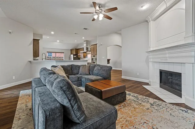 $7,500 | 9602 Windy Hollow Drive, Irving, TX 75063