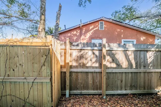 $2,200 | 810 Jurgens Street, Clearwater, FL 33755