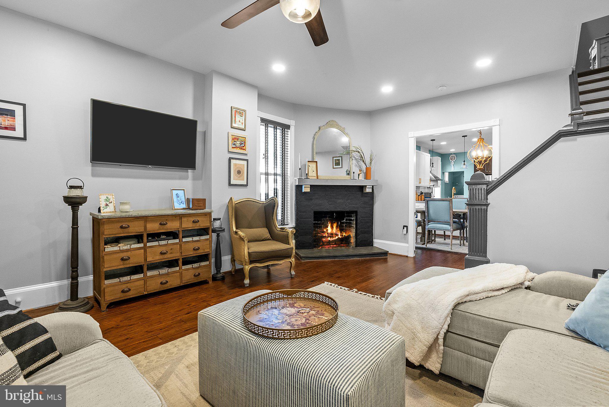 421 Righter Street Philadelphia, PA 19128 - Photo 6 of 40 Gallery Image 6