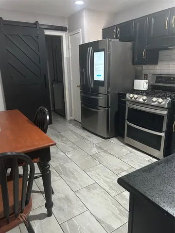 $1,950 | 2806 Dove Tree Drive, Alvin, TX 77511