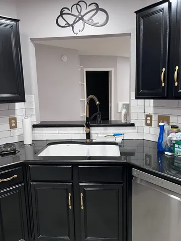 $1,950 | 2806 Dove Tree Drive, Alvin, TX 77511