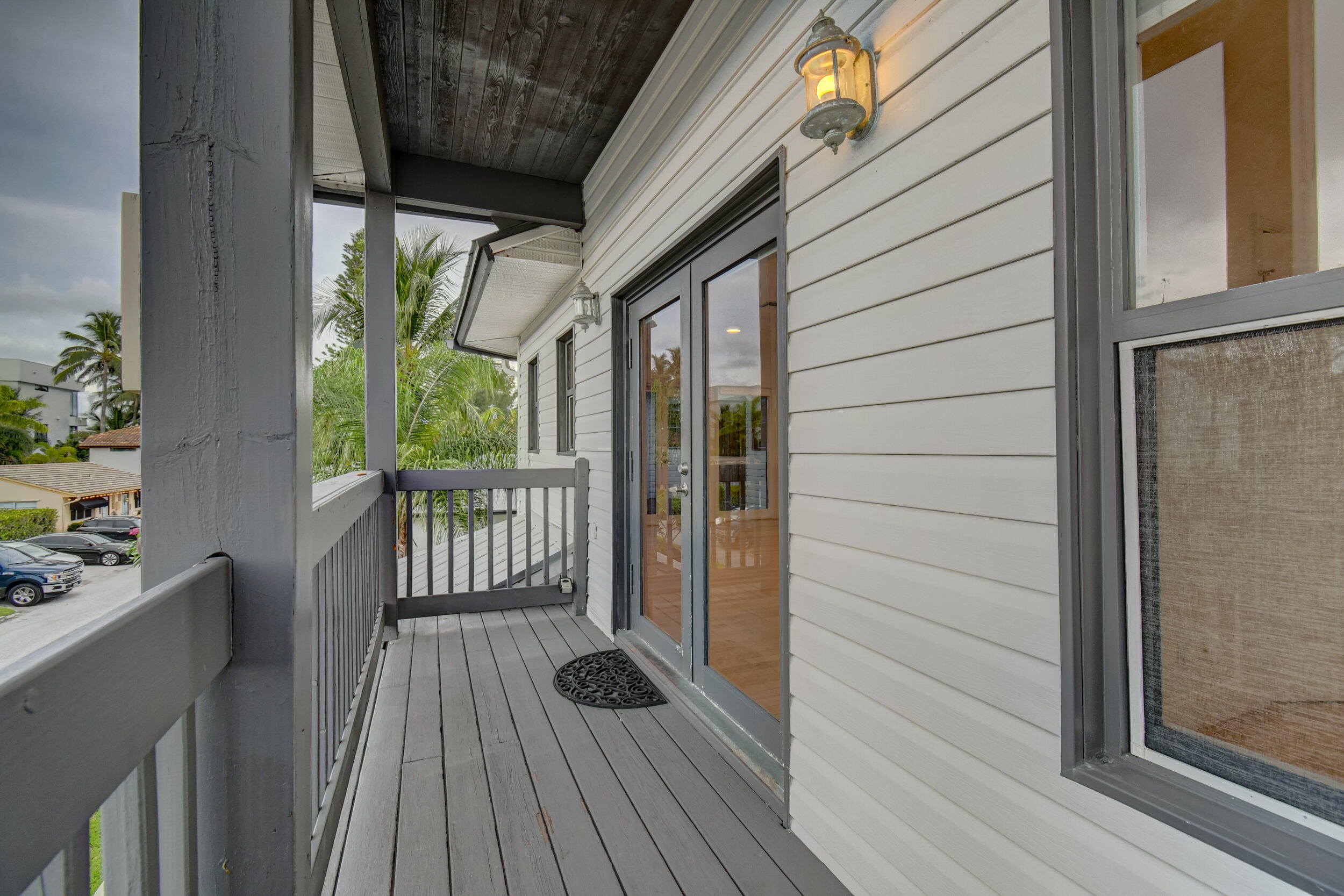21 Oceanview Drive, Unit C Ocean Ridge, FL 33435 - Photo 2 of 41 -