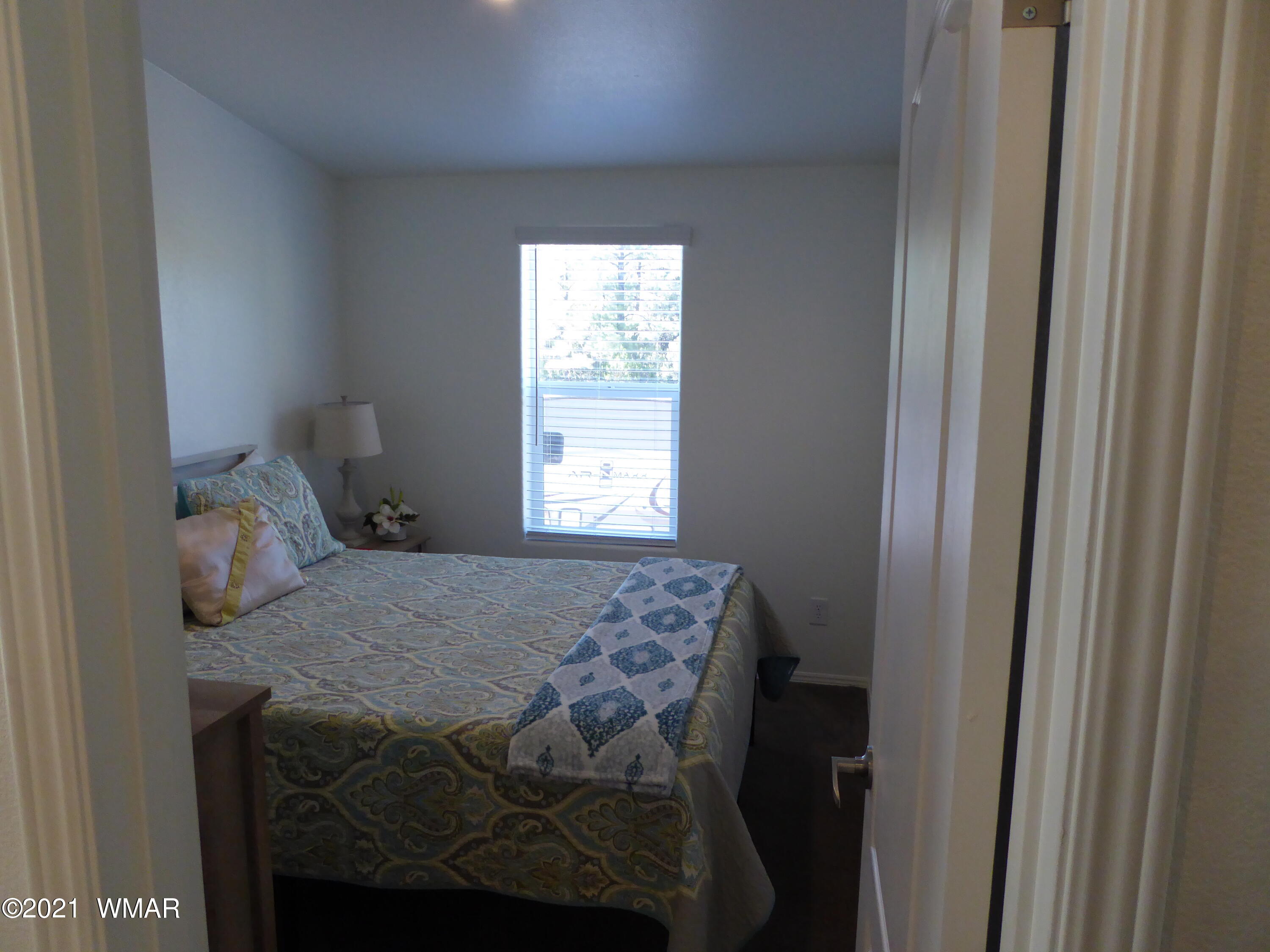 3655 Pine Rim Drive Overgaard, AZ 85933 - Photo 16 of 22 Gallery Image 16