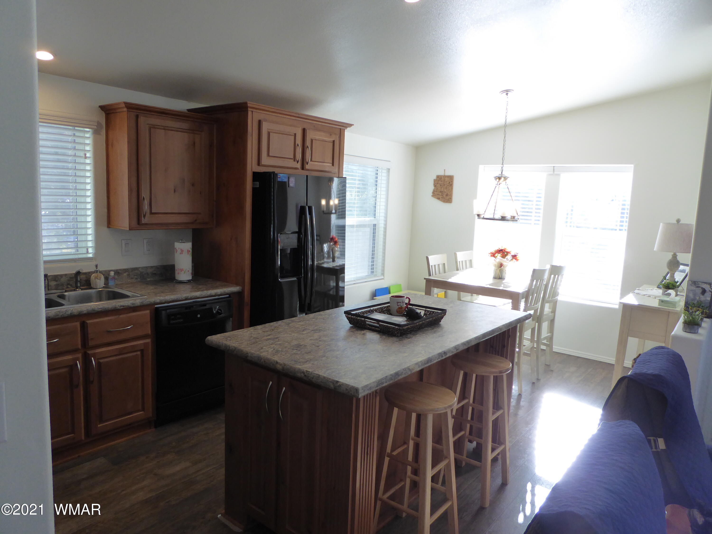 3655 Pine Rim Drive Overgaard, AZ 85933 - Photo 6 of 22 Gallery Image 6