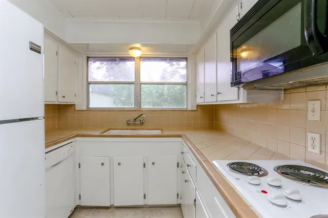 $1,750 | 6630 Neff Street, Houston, TX 77074