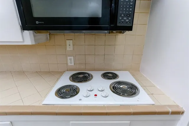 $1,750 | 6630 Neff Street, Houston, TX 77074