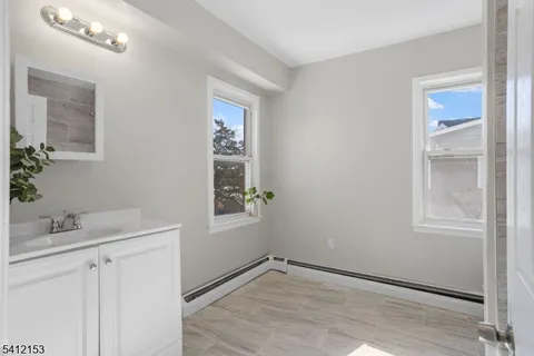 $269,000 | 415 Wood Street, Burlington, NJ 08016