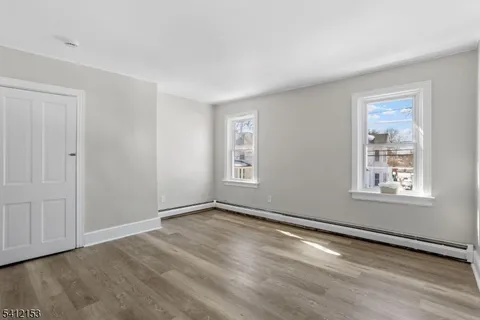 $269,000 | 415 Wood Street, Burlington, NJ 08016