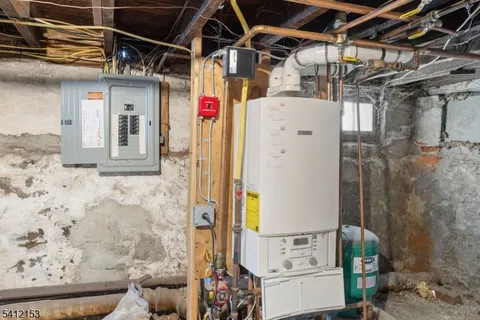 $269,000 | 415 Wood Street, Burlington, NJ 08016