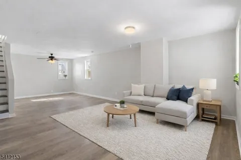 $269,000 | 415 Wood Street, Burlington, NJ 08016