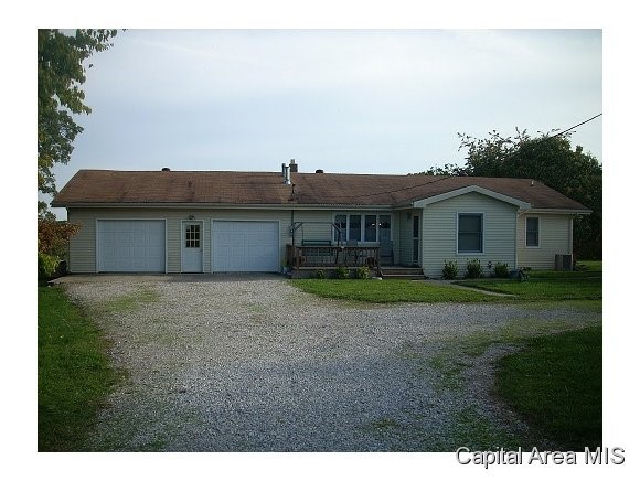 10119 Meredith Road Carlinville, IL 62626 - Photo 1 of 24