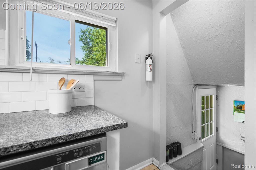 15635 West 13 Mile Road Southfield, MI 48076 - Photo 9 of 25