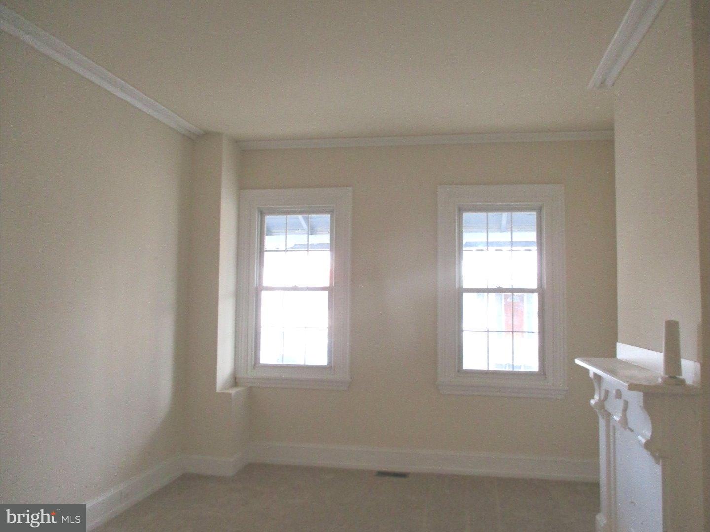 4124 Rhawn Street Philadelphia, PA 19136 - Photo 5 of 25 Living Room