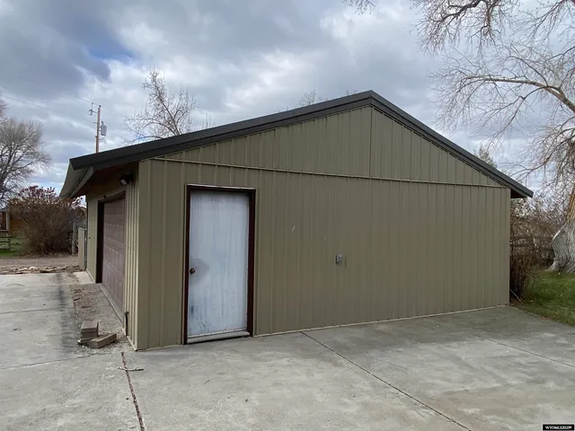 $355,000 | 9 Mission Road, Riverton, WY 82501