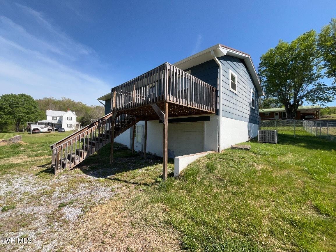 965 Roaring Fork Road Greeneville, TN 37745 - Photo 5 of 15 IMG_5692