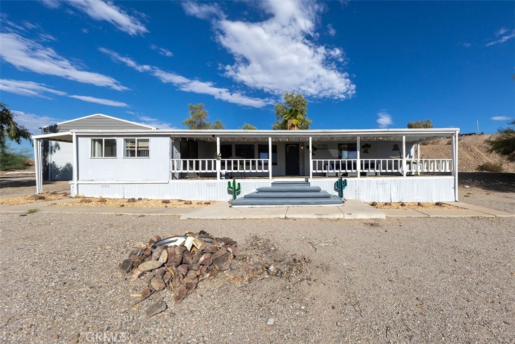 148628 Marl Road Needles, CA 92363 - Photo 29 of 51 Frontyard