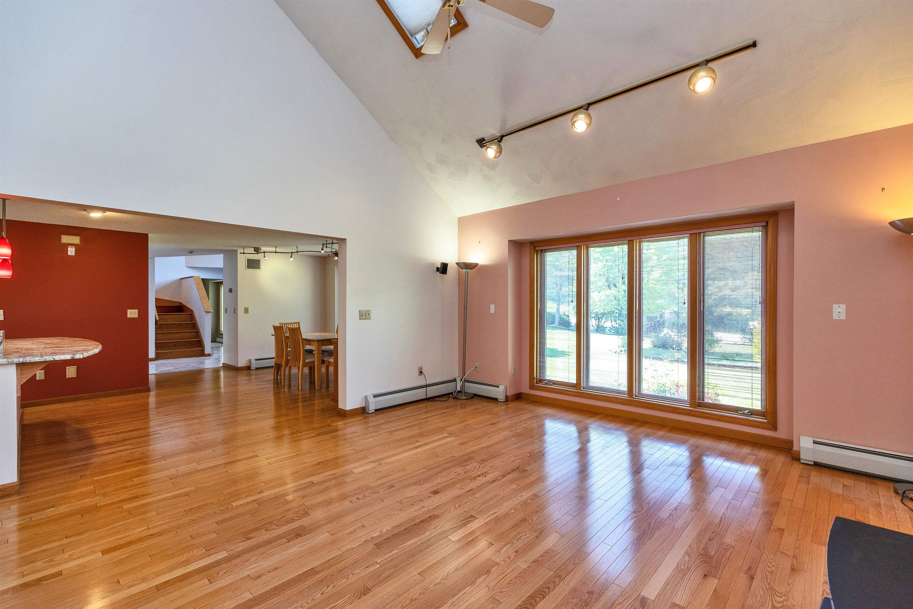 8 Longview Drive Bow, NH 03304 - Photo 23 of 59