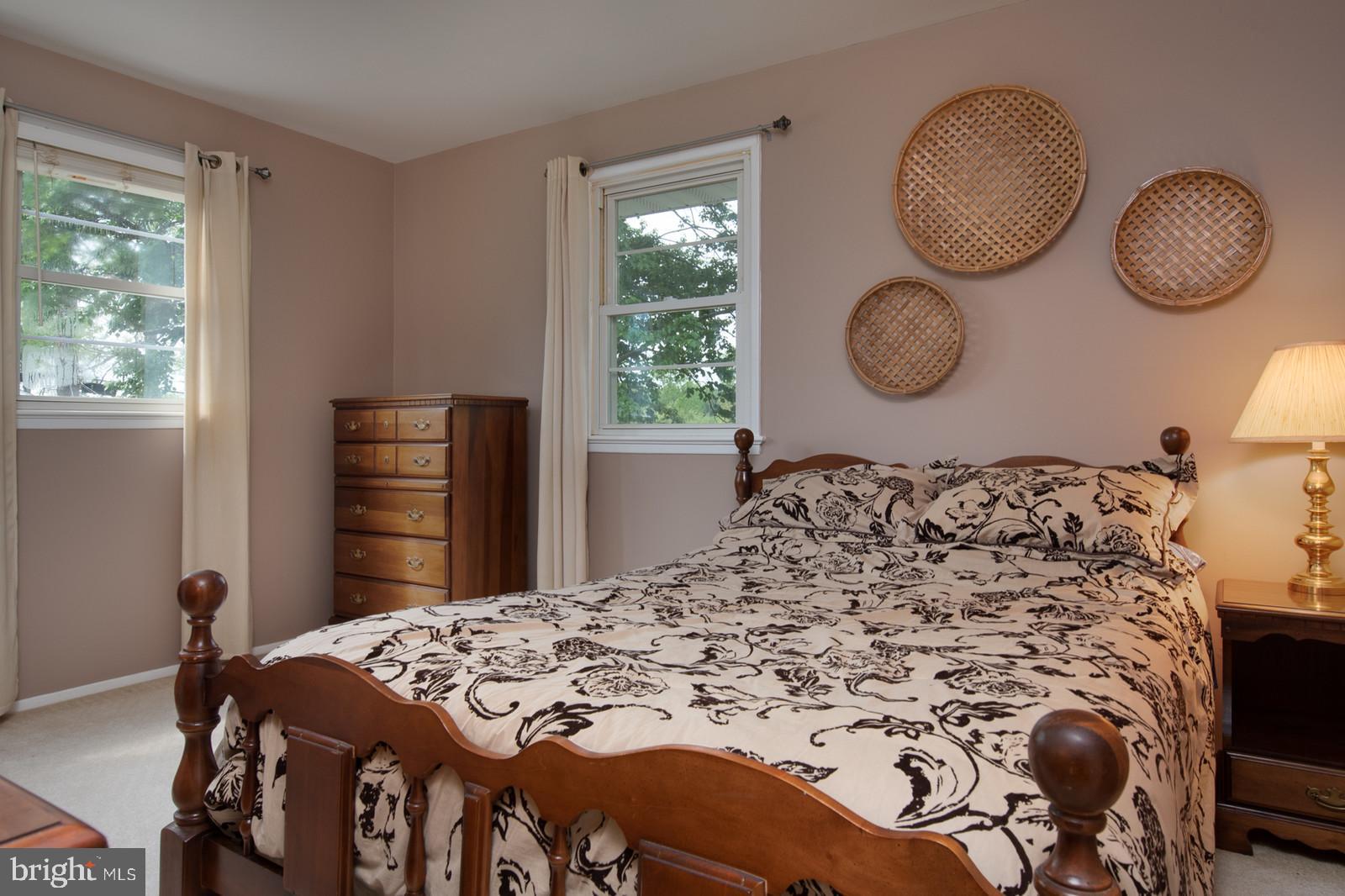 5942 Atteentee Road Springfield, VA 22150 - Photo 23 of 38 2nd Upper Level Bedroom