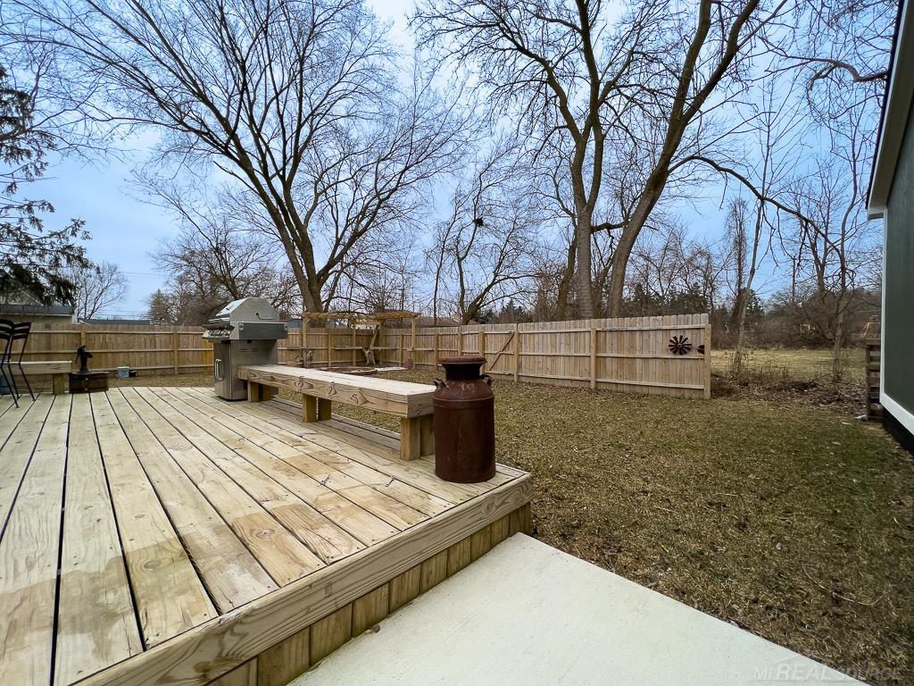 303 Clinton Street Romeo, MI 48065 - Photo 16 of 21