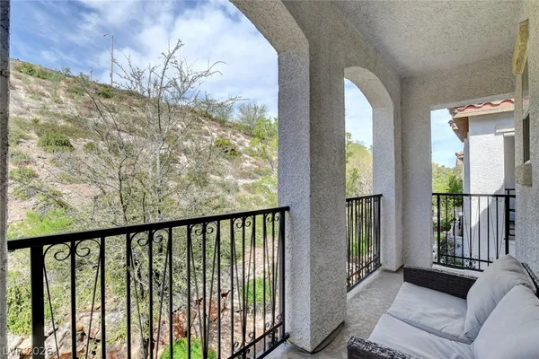 $394,900 | 1525 Spiced Wine Avenue, Unit 10101, Henderson, NV 89074
