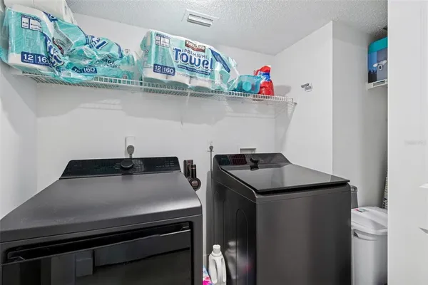 a view of back yard of the house