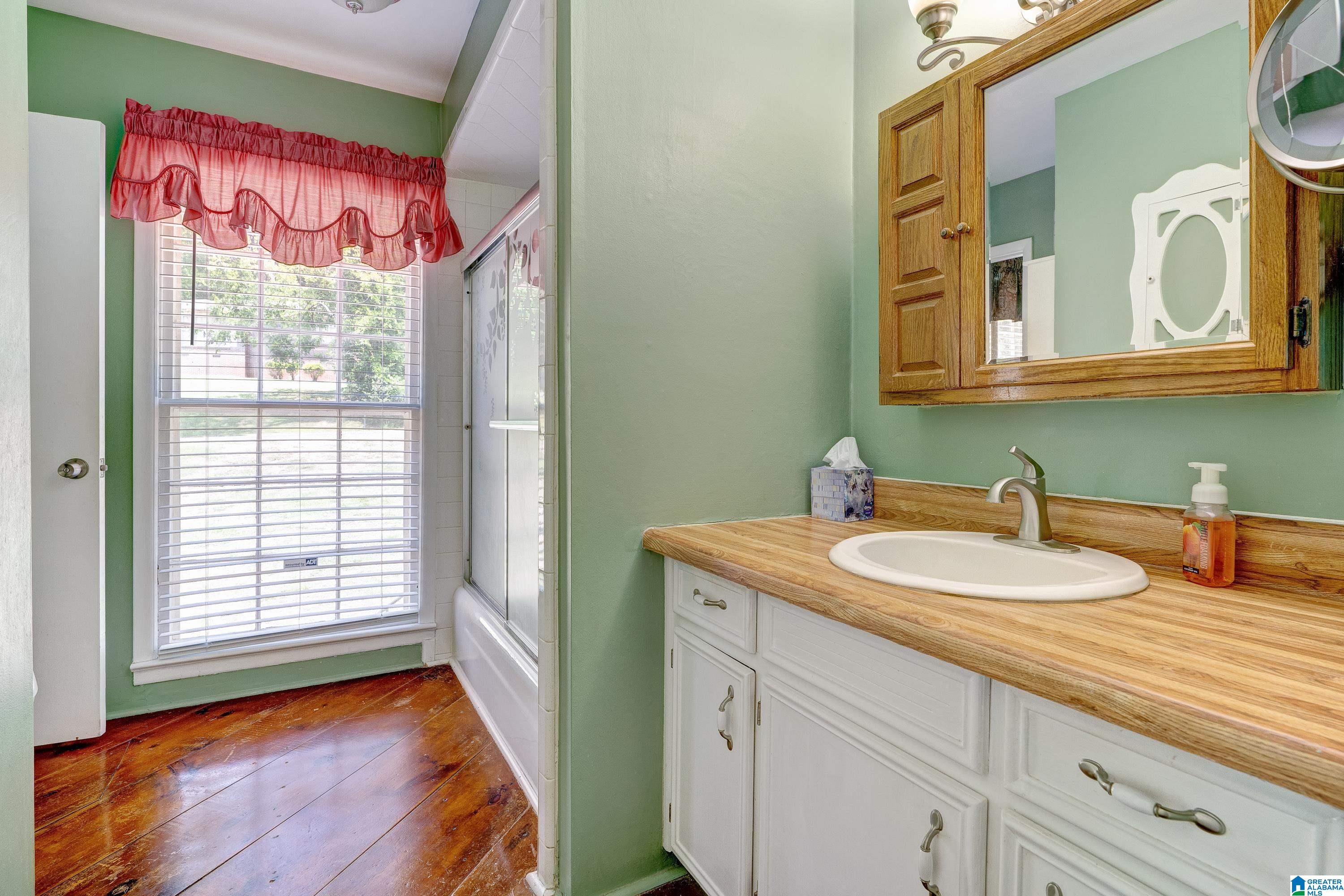 3831 Rock Ridge Road Birmingham, AL 35210 - Photo 18 of 45