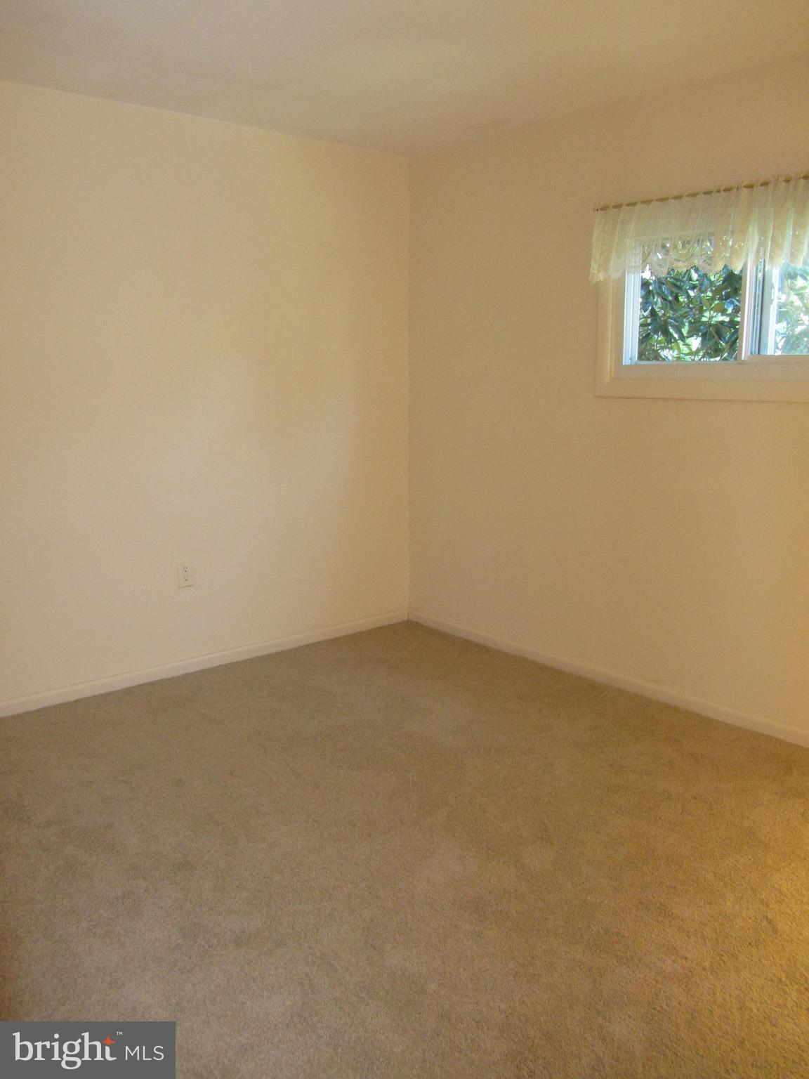 417 Range Road Baltimore, MD 21204 - Photo 18 of 30 Extra Upper Level Room with New Carpet