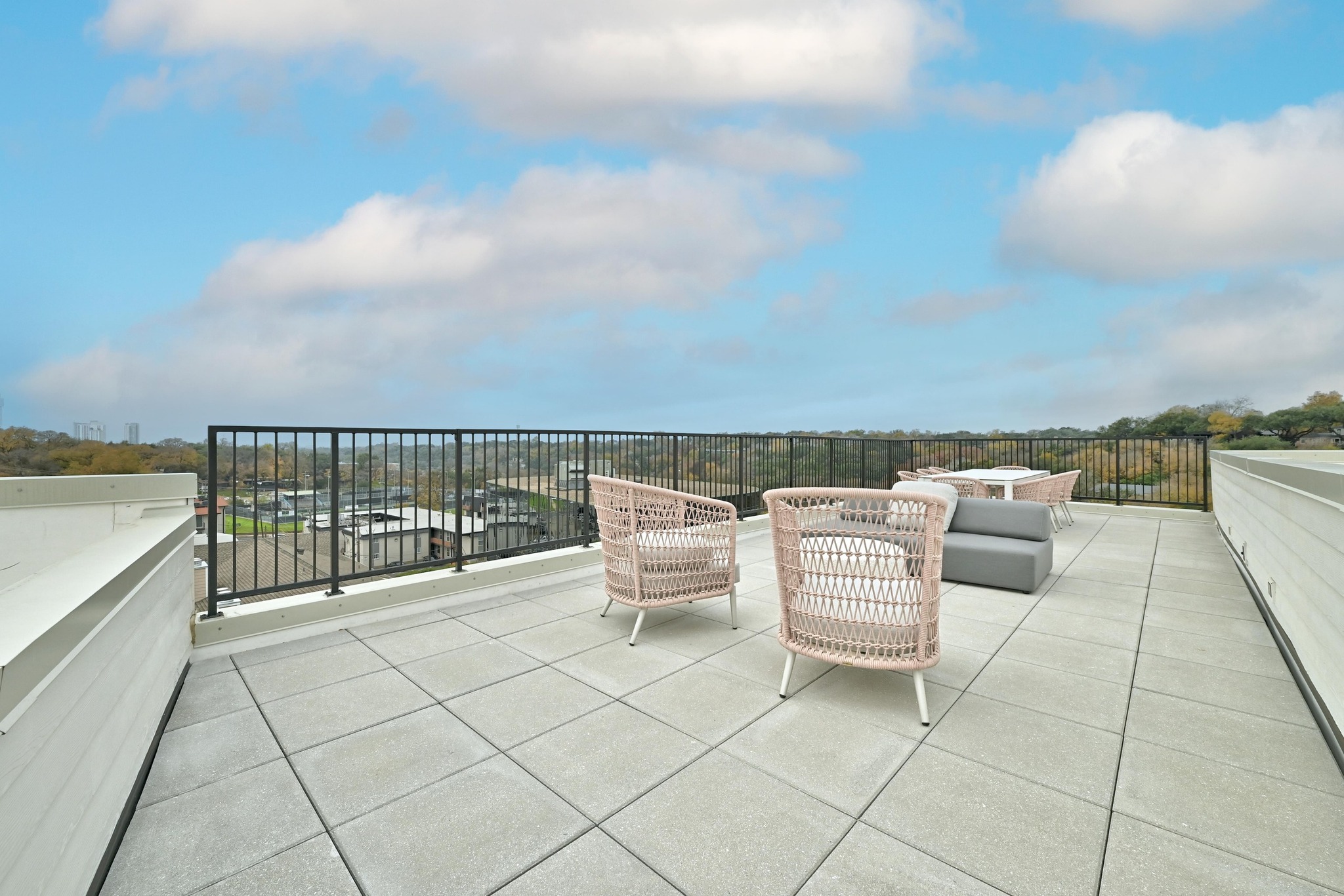 2500 Longview Street, Unit 303 Austin, TX 78705 - Photo 37 of 39