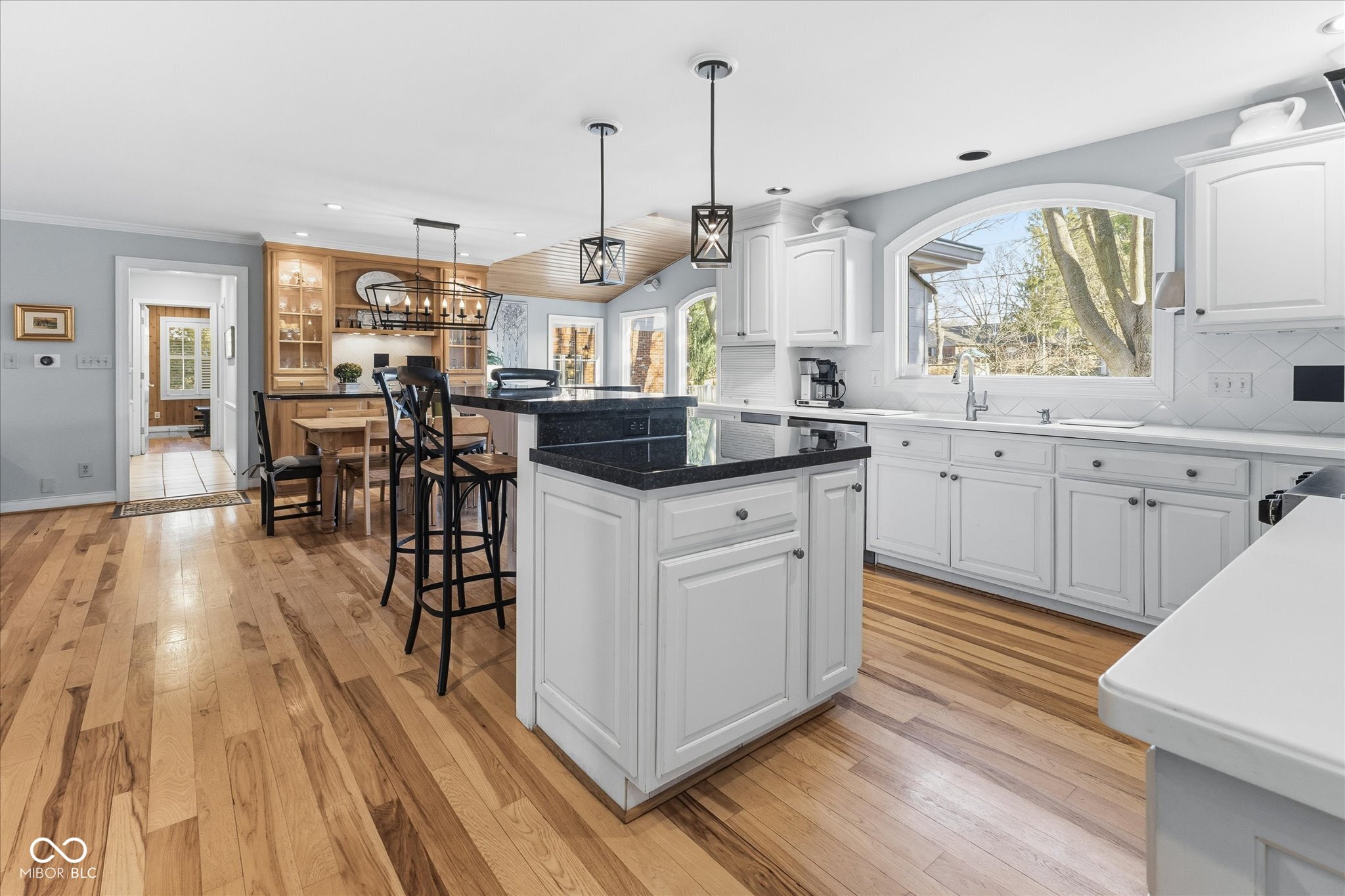 7303 Merriam Road Indianapolis, IN 46240 - Photo 7 of 38 Gallery Image 7