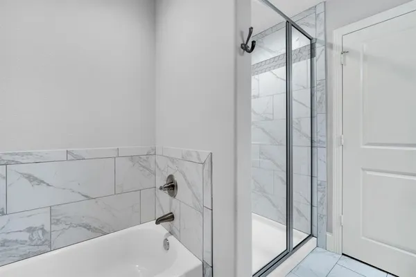 $3,300 | 209 Cody Hunter, Midlothian, TX 76065