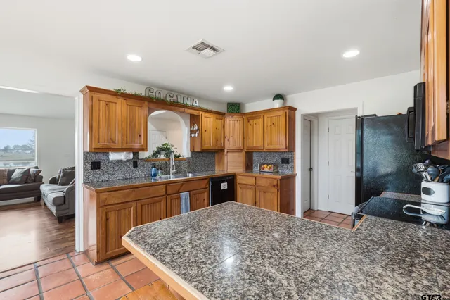 $634,200 | 8919 Cr 2310 Sulphur Springs, Pickton, TX 75471