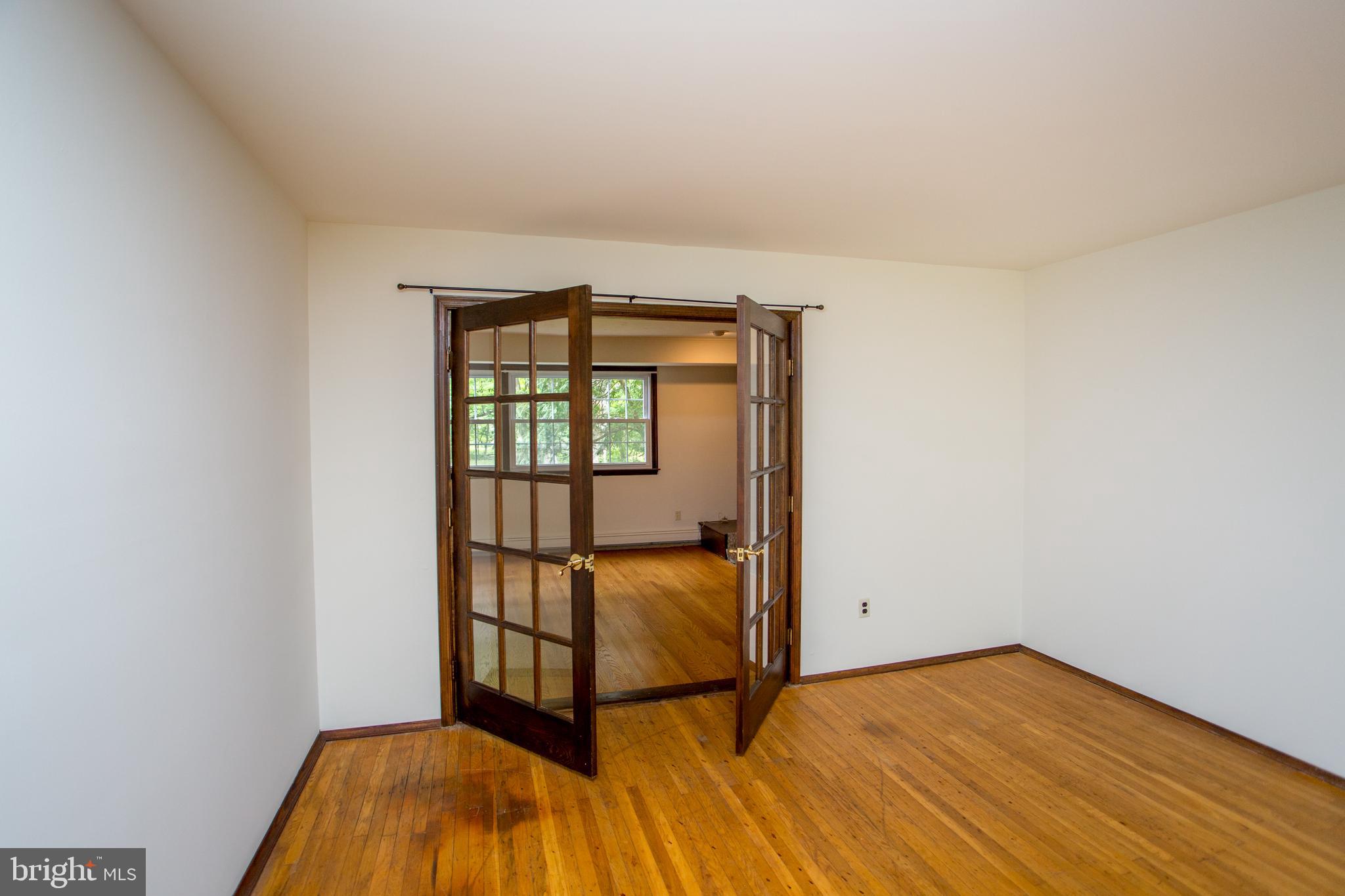 4967 Edgewood Road Doylestown, PA 18902 - Photo 8 of 52 Gallery Image 8