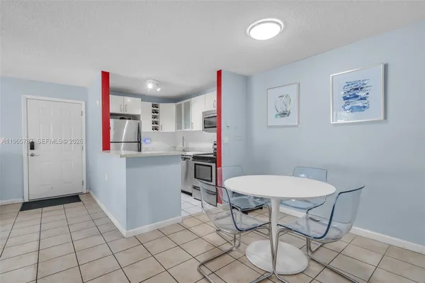 $250,000 | 7060 Northwest 179th Street, Unit 210, Hialeah, FL 33015