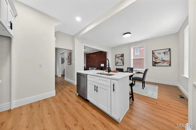 $498,000 | 6206 Victoria Avenue, St. Louis, MO 63139