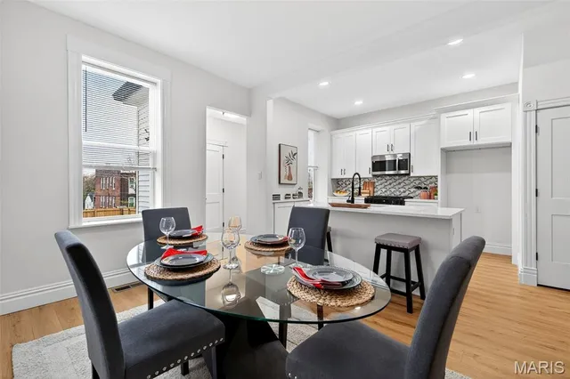 $498,000 | 6206 Victoria Avenue, St. Louis, MO 63139