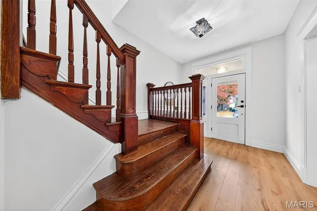 $498,000 | 6206 Victoria Avenue, St. Louis, MO 63139