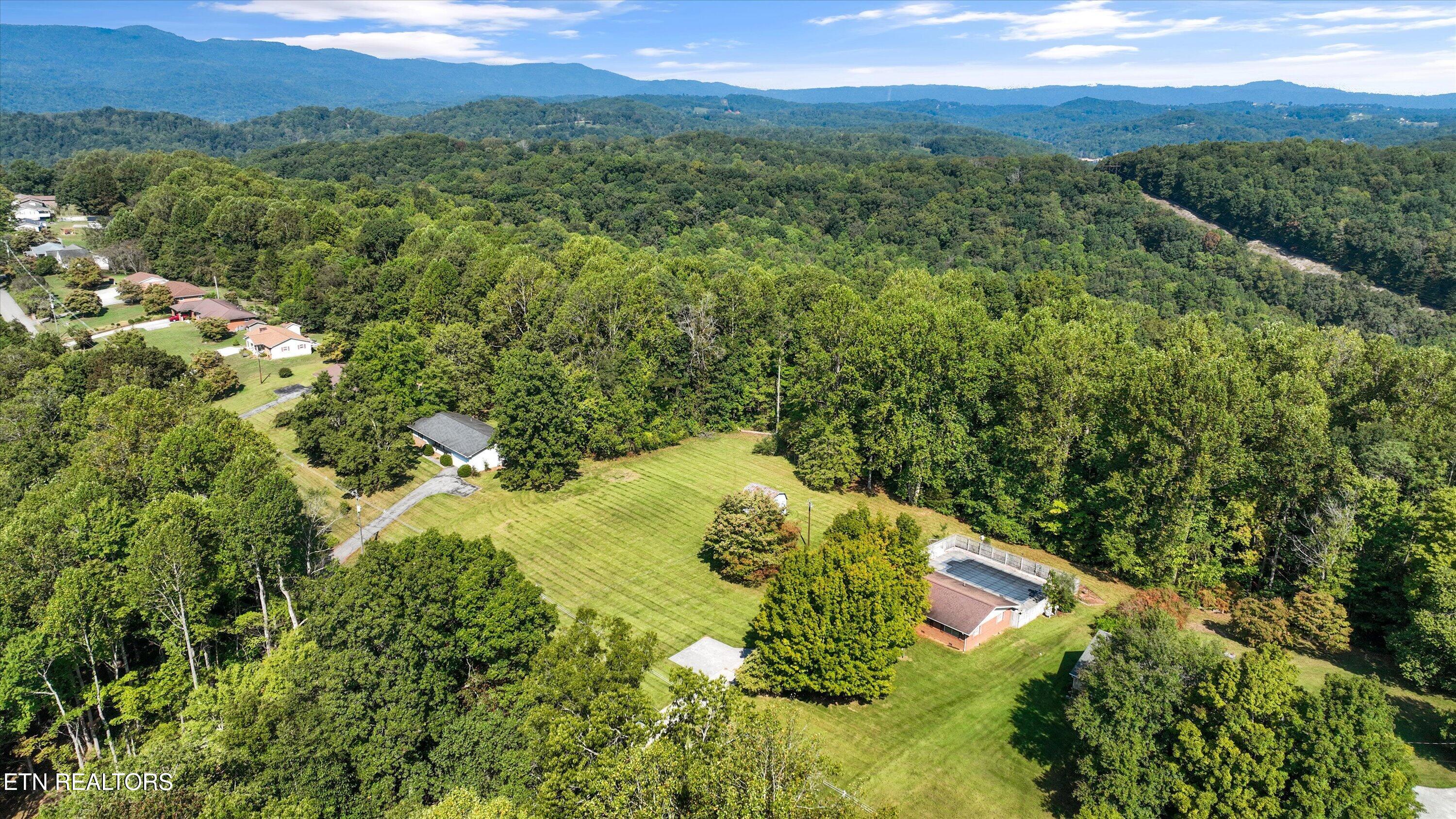 813-815 Stephens Road Rocky Top, TN 37769 - Photo 41 of 51 40-815 Stephens Rd14