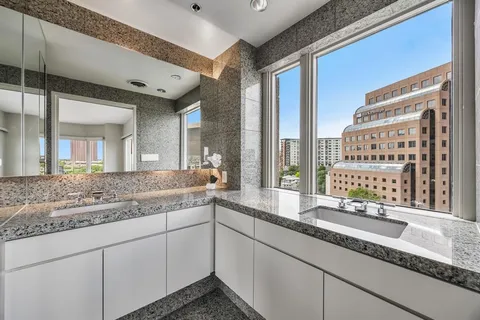 $6,800 | 3030 McKinney Avenue, Unit 701, Dallas, TX 75204