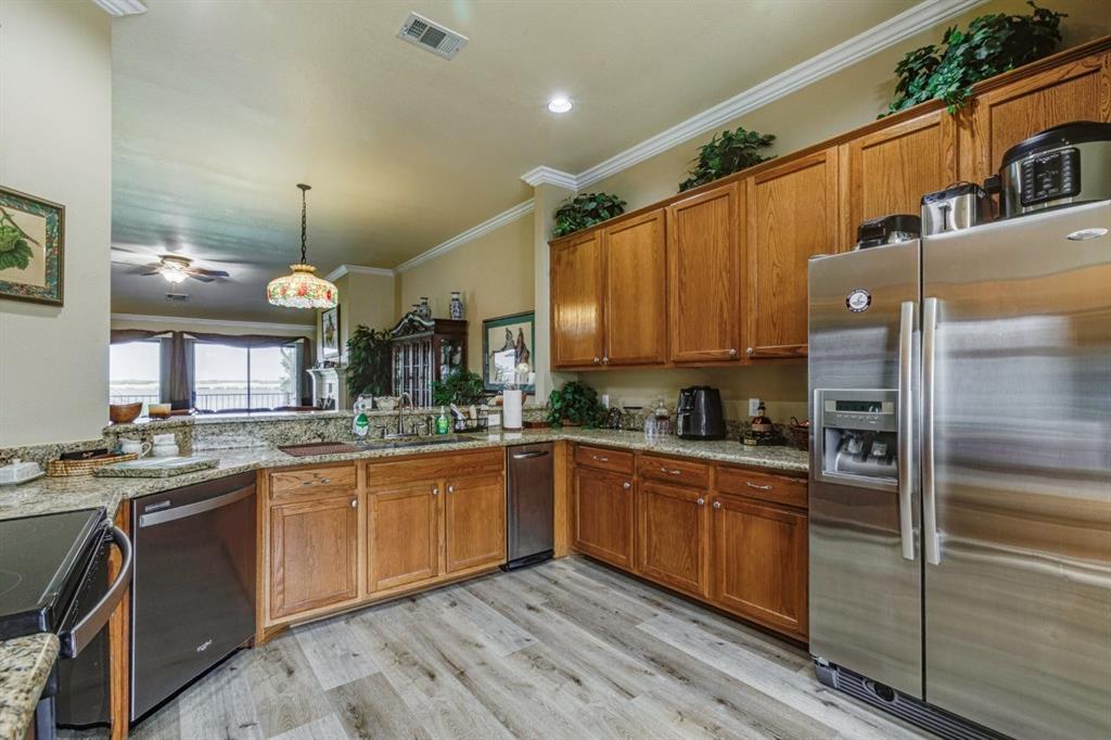 1886 Signal Ridge Place Rockwall, TX 75032 - Photo 9 of 30 Gallery Image 9