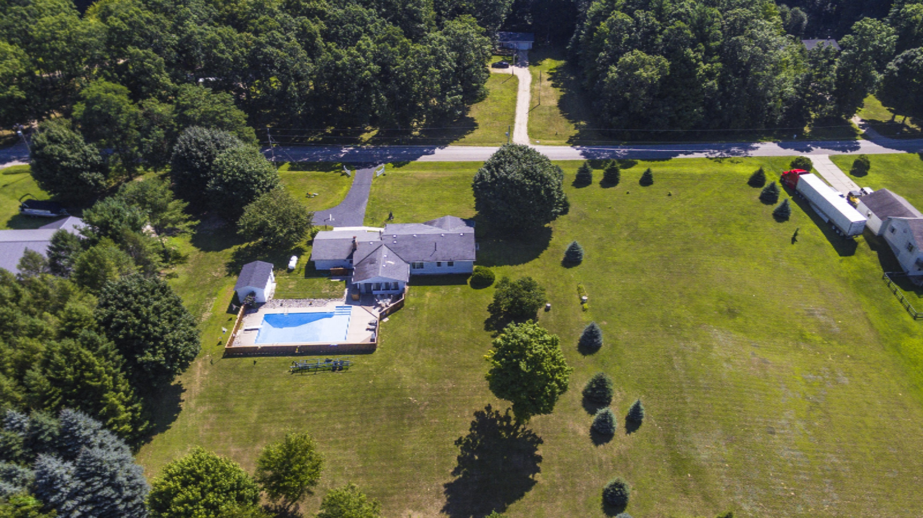 1842 Vining Road Greenville, MI 48838 - Photo 65 of 68 20160804-DJI_0154