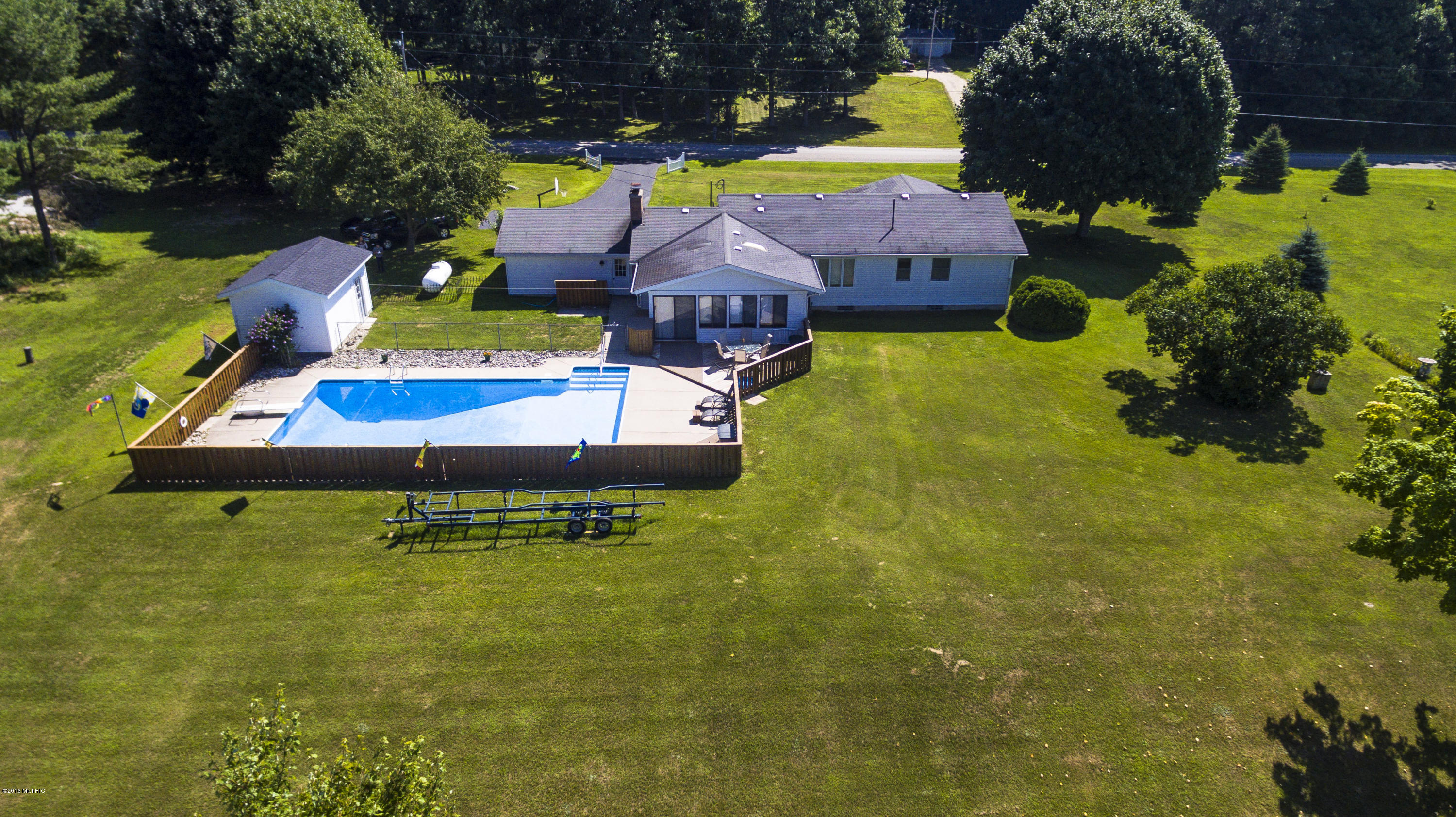 1842 Vining Road Greenville, MI 48838 - Photo 67 of 68 20160804-DJI_0155