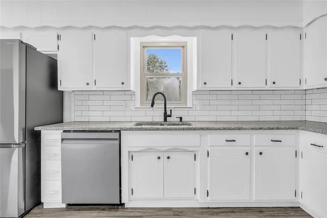 $2,500 | 1105 West Forest Drive, Olathe, KS 66061