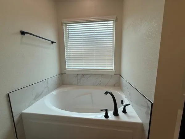 $3,195 | 7017 Glen Abbey Street, Abilene, TX 79606